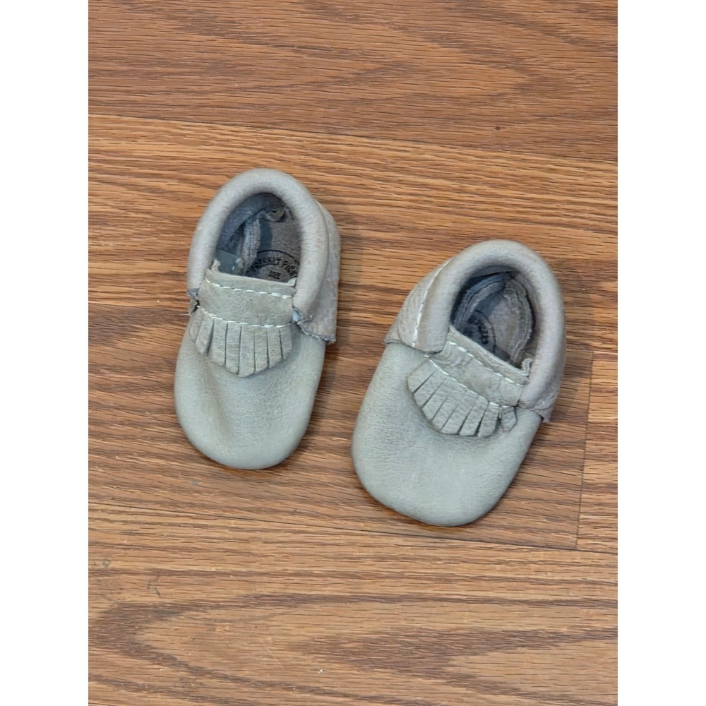 Freshly Picked Baby‎ Moccasins Grey Premium Leather Fringe Soft Sole Size 1